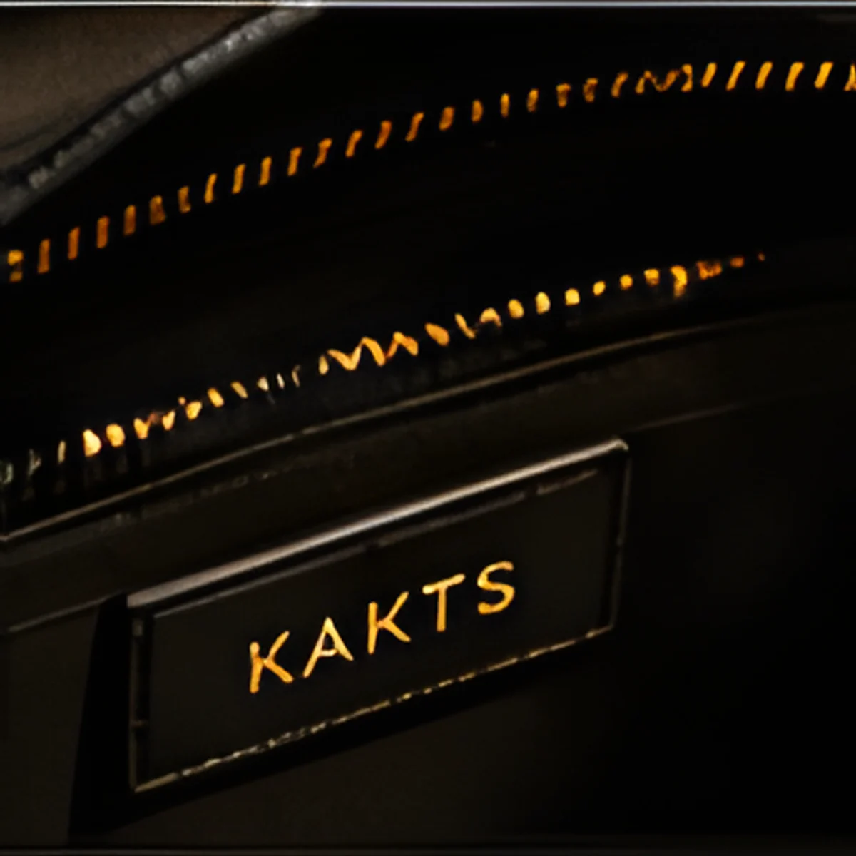 Structured Handbag in Black, close-up detail